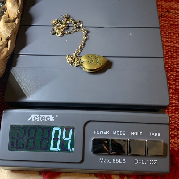 Set of 2 vintage Locket necklaces - Picture 4 of 8